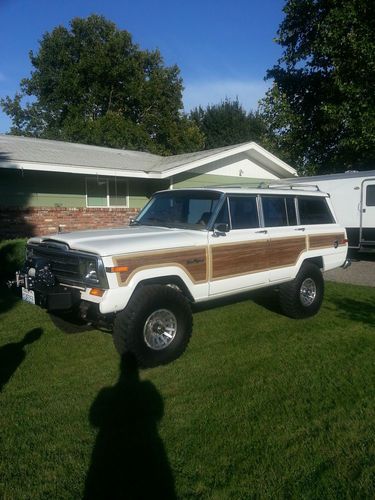 1988 jeep grand wagoneer 4x4