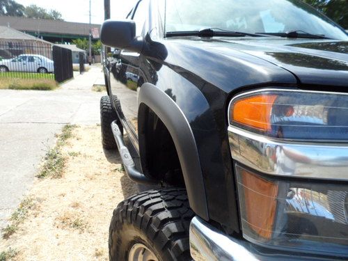 2005 chevy colorado  crew cab 4x4