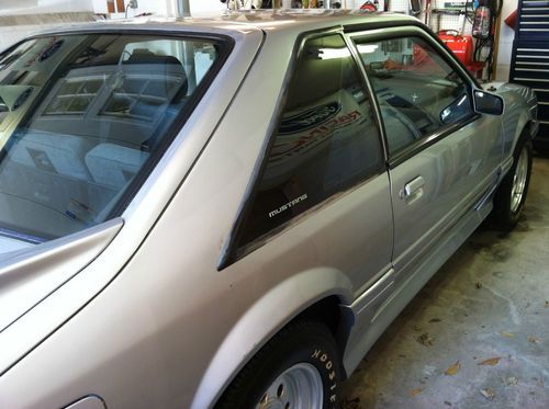 1989 Ford Mustang GT Hatchback 2-Door 5.0L, image 4