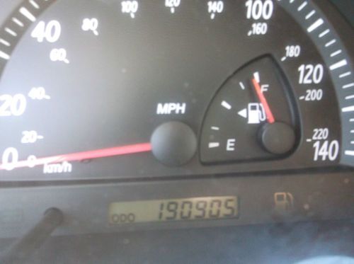 2002 Toyota Camry, NO RESERVE, image 3