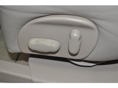 SPRT 3.6L 4DR, AUTO, LEATHER, SUNROOF, PWR SEAT, LOW MILES FINANCING AVAILABLE, image 5