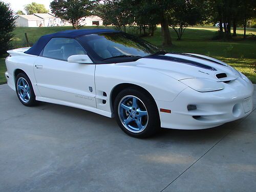 1999 pontiac firebird 30th anniversary trans am convertible 10,400 miles 25th