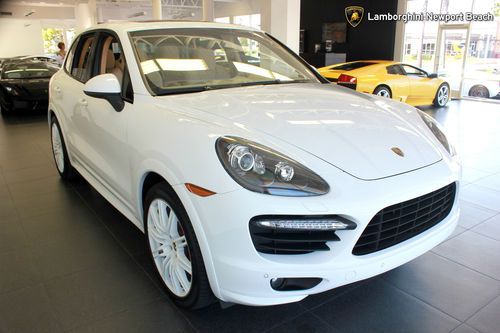 2013 porsche cayenne gts sport utility 4-door 4.8l