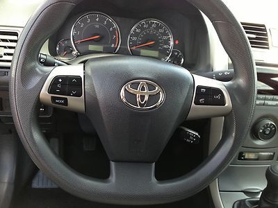 11 S Certified Manual 1.8L Cruise Control AM/FM CD Aux Bluetooth 1 Owner TOC, image 32