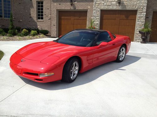 2000 chevrolet corvette base coupe 2-door 5.7l