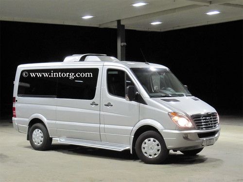 53k mls sprinter limousine mercedes diesel mobile office dodge upto 14 pass limo