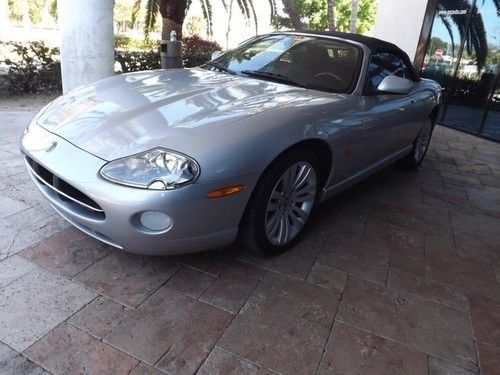 2005 Jaguar XK8 Base Convertible 2-Door 4.2L, image 4