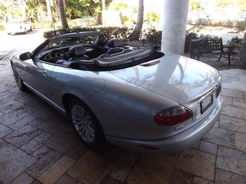 2005 Jaguar XK8 Base Convertible 2-Door 4.2L, image 6