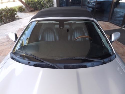 2005 Jaguar XK8 Base Convertible 2-Door 4.2L, image 9