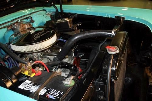 Beautiful Tropical Turqouise/India Ivory 2 door hardtop, image 11