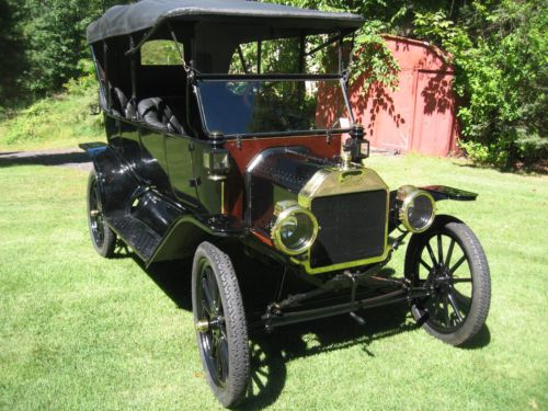 1914 ford model t touring