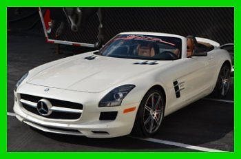 Sls amg 6.2l v8 automatic convertible low miles