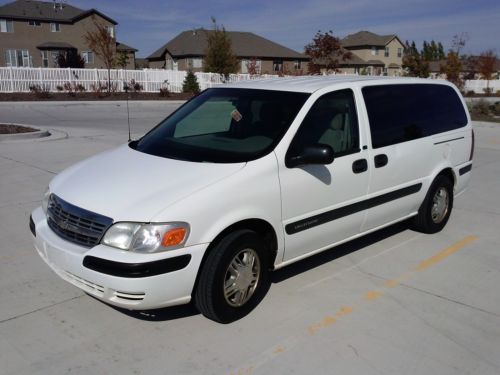 2003 chevy venture ls 140k miles nice van l@@k