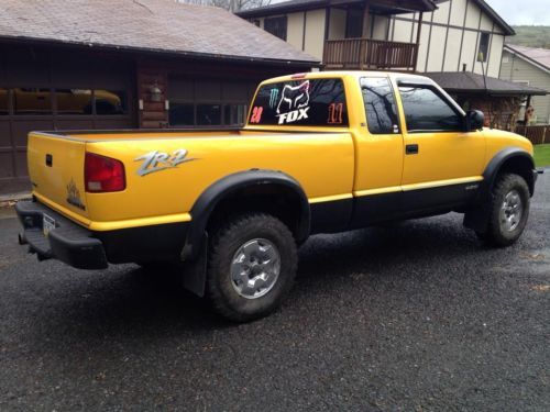 2003 chevrolet s10 zr2 extended cab pickup 3-door 4.3l