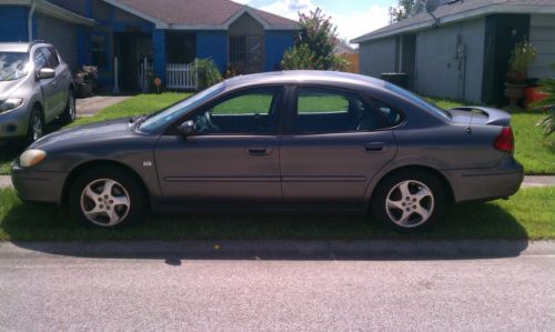 2003 ford taurus