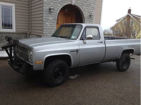 1987 cucv chevy  m1008 diesel 4x4 with plow