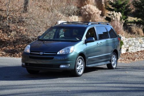 05 toyota sienna xle limited awd mini pass van  no reserve one owner navigation