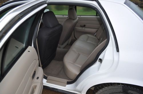 2005 Ford Crown Victoria Police Interceptor, image 3