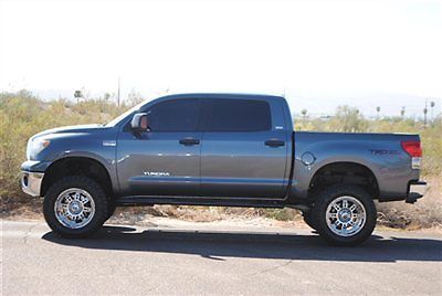 Lifted 2008 toyota tundra crewmax sr5...lifted toyota tundra...lifted tundra