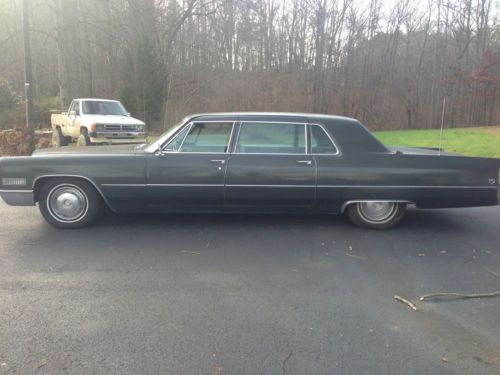 1966 cadillac fleetwood 75 limousine 4-door 7.0l