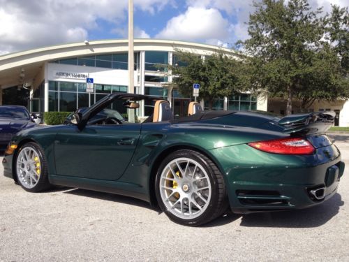Turbo S Cabriolet - 1 Owner - Clean Carfax - Full Leather - Porsche Racing Green, image 4
