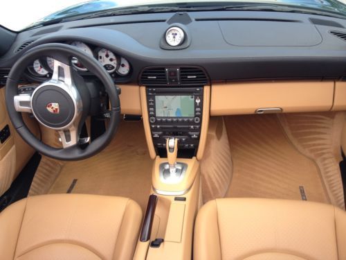 Turbo S Cabriolet - 1 Owner - Clean Carfax - Full Leather - Porsche Racing Green, image 27