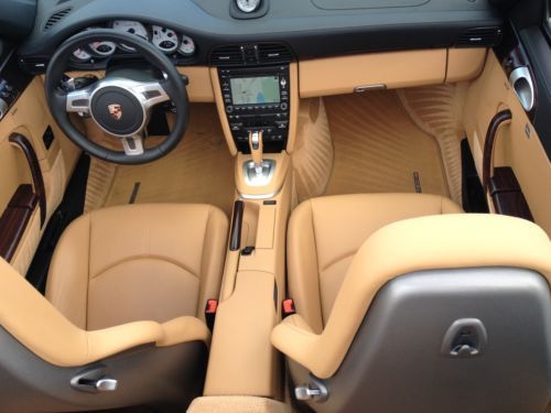 Turbo S Cabriolet - 1 Owner - Clean Carfax - Full Leather - Porsche Racing Green, image 33