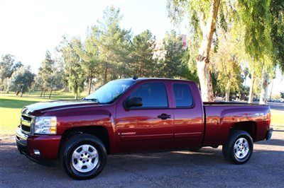 1 owner extra clean maroon vortecmax extended cab 4x4