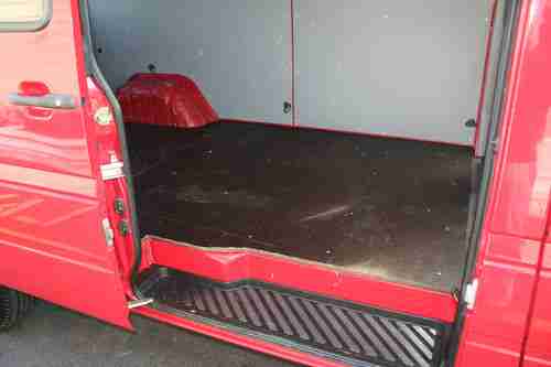 2006 Dodge Sprinter 2500 Base Standard Cargo Van 4-Door 2.7L HI ROOF CLEAN!!!!, image 18