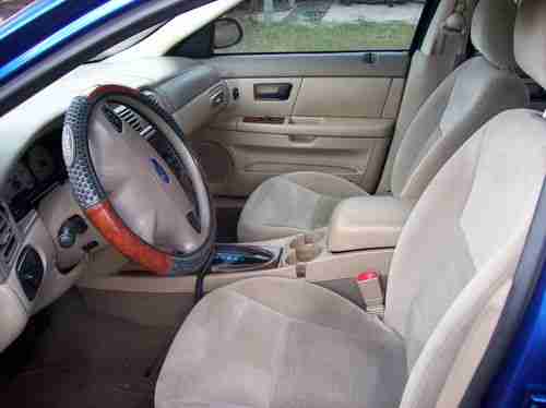 2003 Ford Taurus SEL Sedan 4-Door 3.0L, image 2