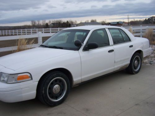 2007 ford crown victoria police interceptor sedan 4-door 4.6l