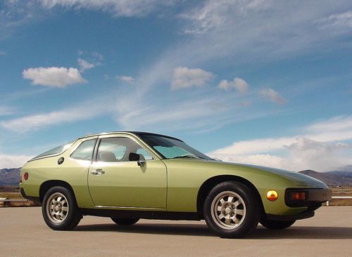 Beautiful 1977 porsche 924 w/ factory option reseda green metallic