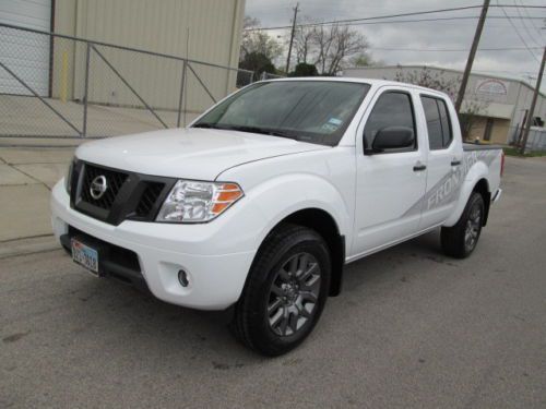 2012 frontier sv auto 4x4 v6 4.0l crew cab short bed only 19k miles