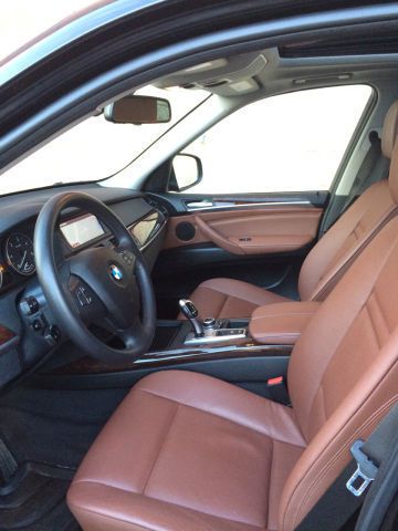2011 BMW X5 xDrive35d, image 4