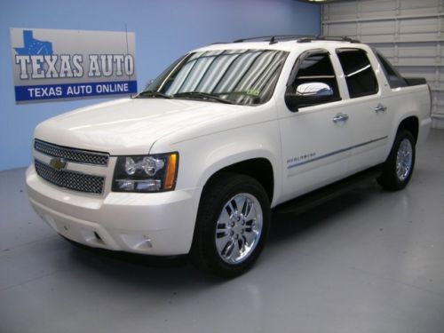 We finance!!!  2010 chevrolet avalanche ltz 4x4 roof nav tv leather texas auto