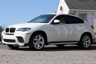 Alpine white auto awd loaded with options msrp $68,825.00 only 10k miles perfect