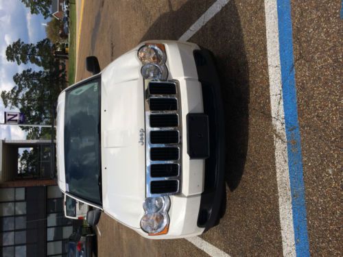 2010 jeep grand cherokee laredo sport utility 4-door 3.7l