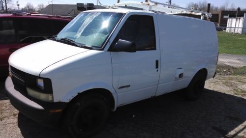 2002 chevy astro cargo van 187,302 miles have key no battery no start