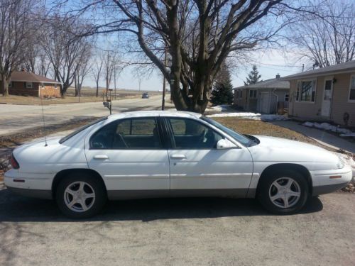 1995 chevrolet lumina ls sedan 4-door 3.1l