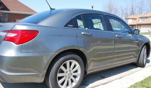 2013 chrysler 200 lx sedan 4-door 2.4l *clean title repairable* easy fix save$$$