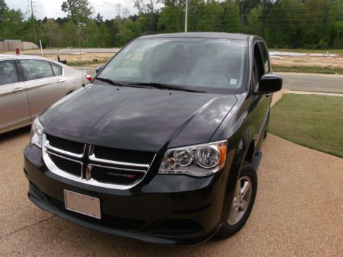 2013 dodge grand caravan sxt mini passenger van 4-door 3.6l