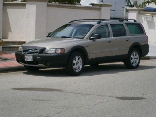 2003 volvo xc70 x/c wagon 4-door 2.5l