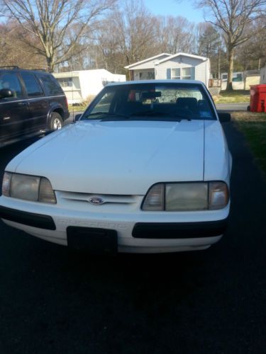 Notchback **1990 ford mustang lx sedan 2-door 2.3l