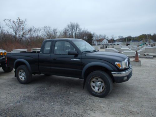 2001 black tacoma sr5 4cyl manual 5 speed access cab 2.7l