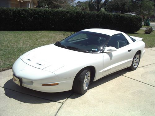 1996 pontiac firebird: only 20,800 original miles! like new!