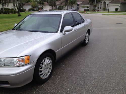 1998 Acura RL Premium Sedan 4-Door 3.5L, image 2