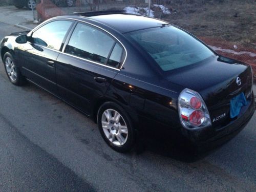 2005 Nissan Altima S Sedan 4-Door 2.5L, image 3