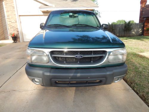 2000 Ford Explorer XLT 4-Door SUB 4.0L V6, image 3