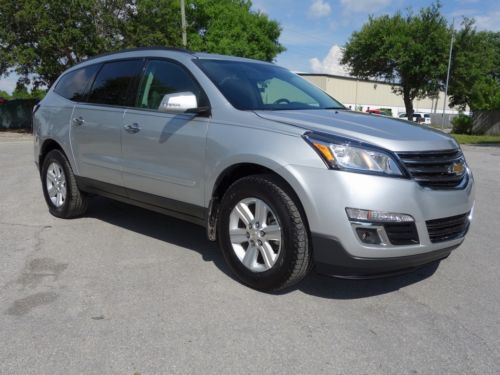 2014 chevy traverse  2lt bose rear cam heated seats bluetooth third row