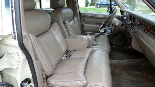 1989 Lincoln Town Car Signature SE Sedan 4-Door 5.0L, US $3,800.00, image 7